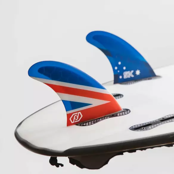 Vinne  Feather Fins Stuart Kennedy Vinne  Feather Fins Stuart Kennedy