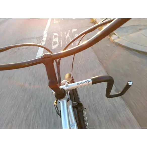 Ondersteuning surfplank fiets Moved By Bikes