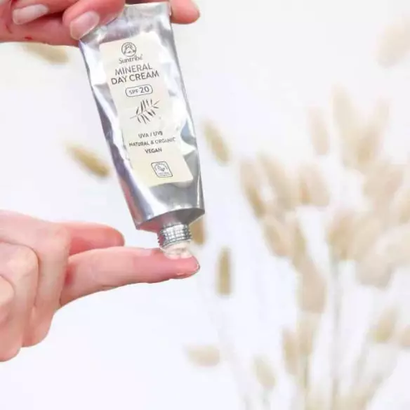 Creme de dia suntribe Creme de dia suntribe