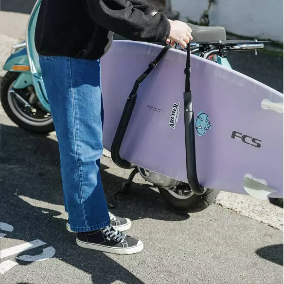 Rek moto FCS Scooter Rack voor surfboard Rek moto FCS Scooter Rack voor surfboard