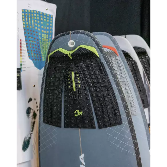 Deck surf Creatures Proto 1.4 Eco Black platinium Deck surf Creatures Proto 1.4 Eco Black platinium