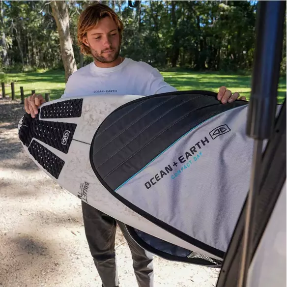 Ocean & Earth Barry Compact Day Shortboard cover