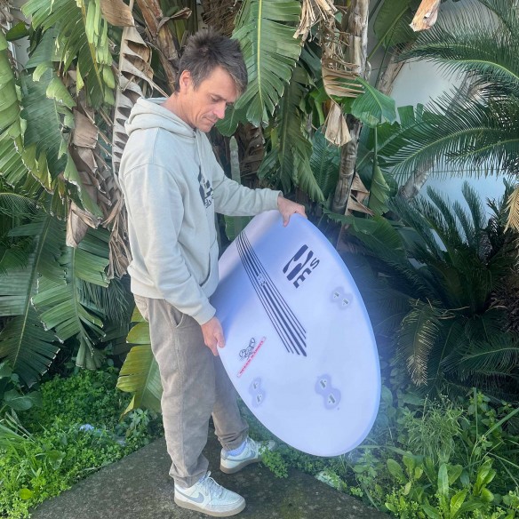 Planche de surf MS Speed Rabbit CFE Planche de surf MS Speed Rabbit CFE