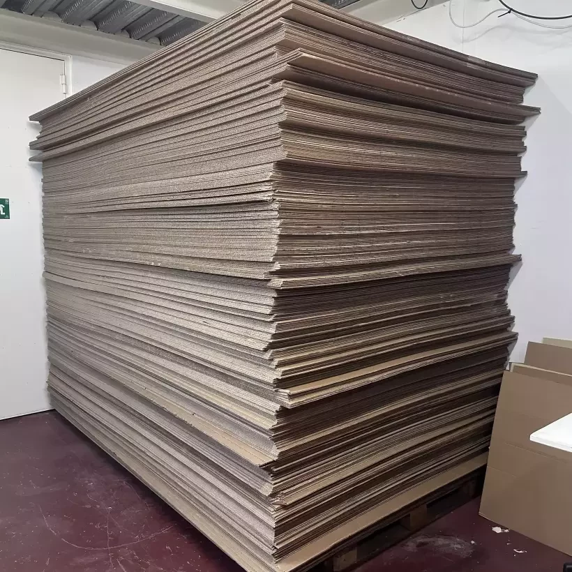 Caja de carton para embalar tablas de surf