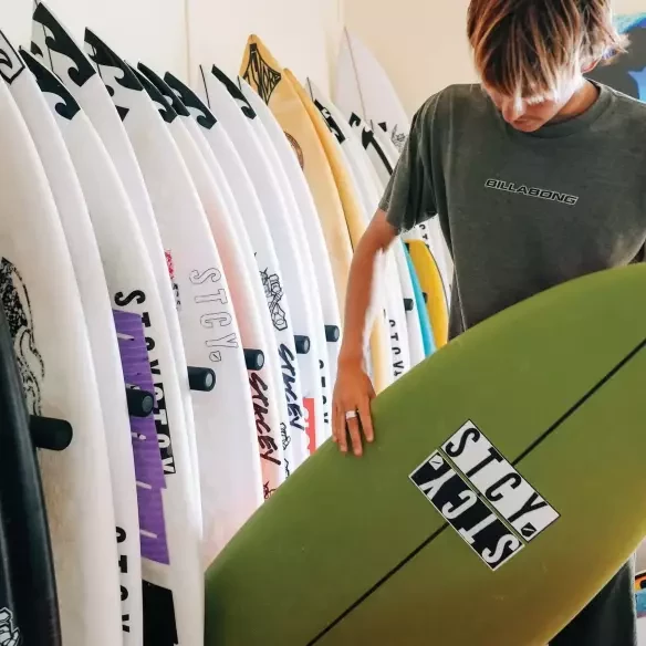 Supporto a parete per tavole da surf Ocean & Earth Vertical Stack Rax
