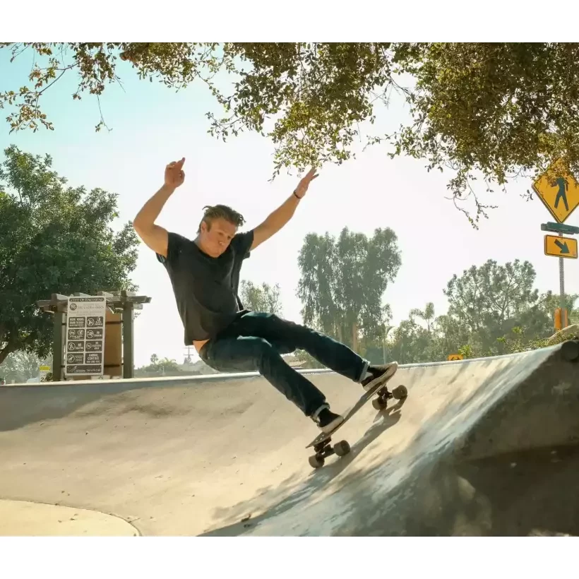 surfskate Carver Black Label 32,5'' C7