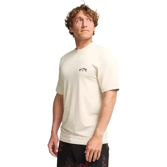 Camiseta UV Billabong Arch Wave SS Chino