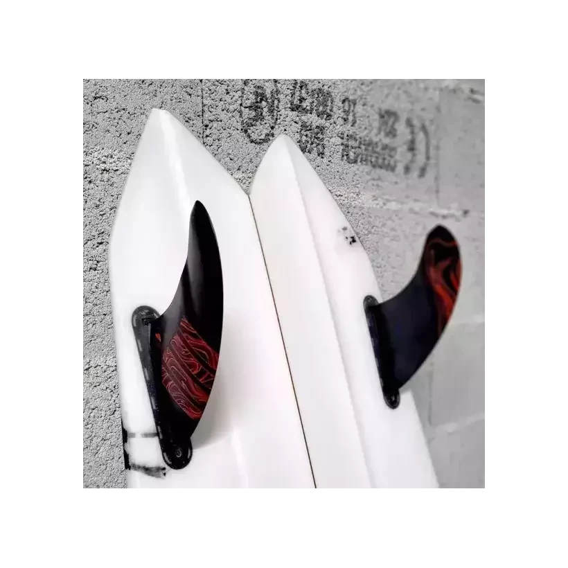 Futures Twin +1 Reverse Alpha Series Carbon Black Fins