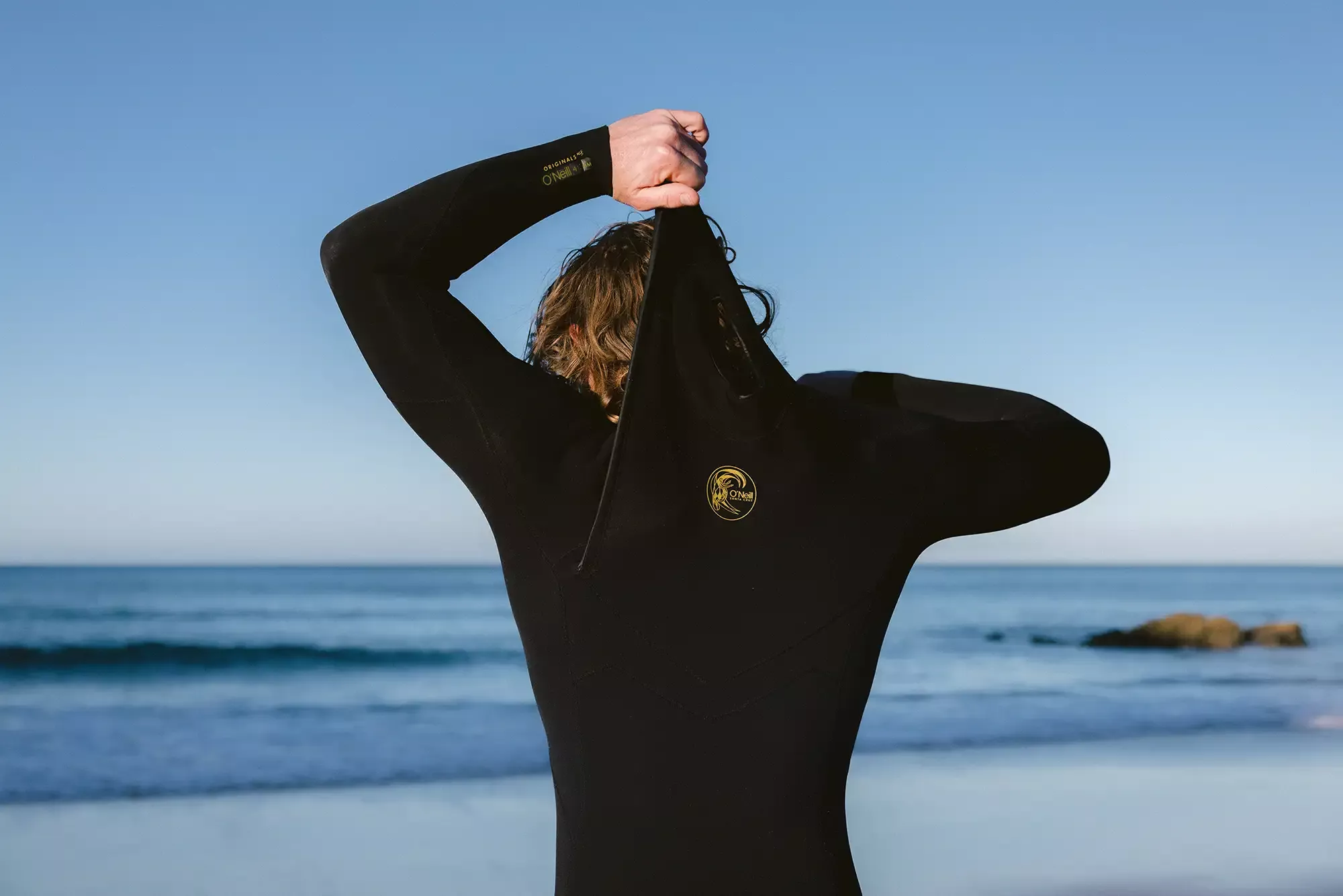 Guia fato neoprene iniciantes: como escolher e vestir