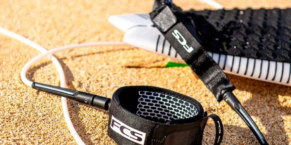 Come scegliere un leash da surf