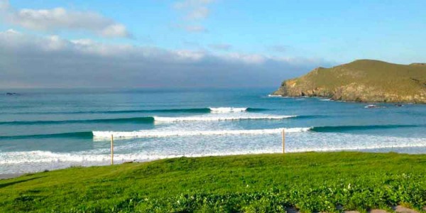 Las 10 mejores playas para hacer surf en España