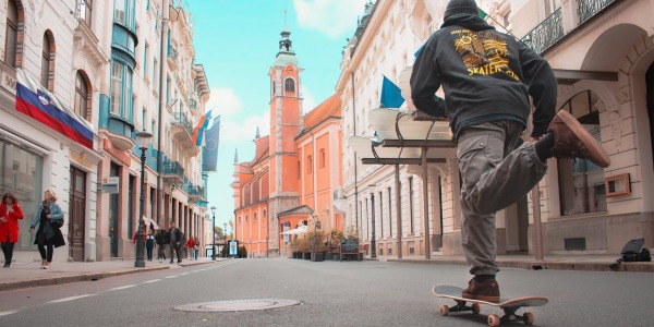 Différences entre un Skate de Rue, un Surfskate, un Cruiser et un Longboard : lequel est le meilleur pour toi ?