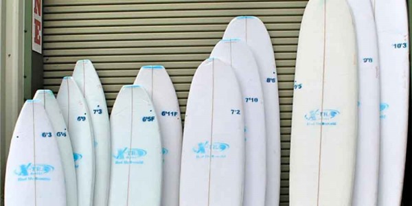 I materiali per fare una tavola da surf