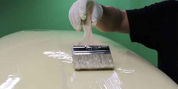 Comment appliquer un gel coat sur une planche de surf